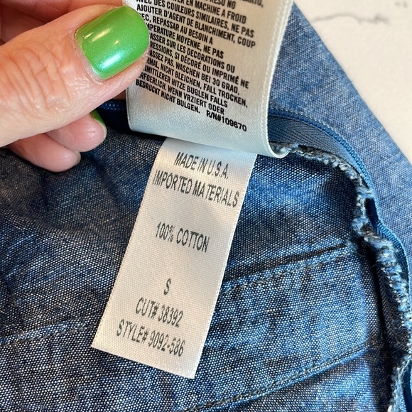 STUNNING Citizens of Humanity Chambray Blouse - Picture 7 of 8